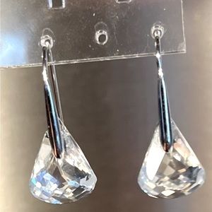 Swarovski drop earrings